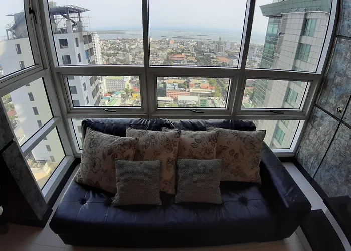 Huge Lofts By P&j Appartamento Cebu