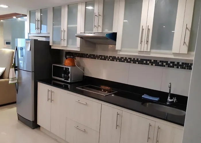 Huge Lofts By P&j Apartment *