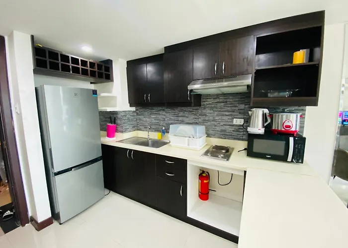 Huge Lofts By P&j Appartamento Cebu