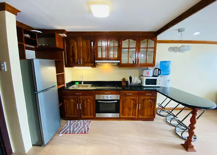 Huge Lofts By P&j *